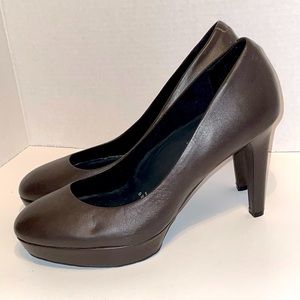 Gently used, Rockport, Adiprene, Womens platform, 9.5